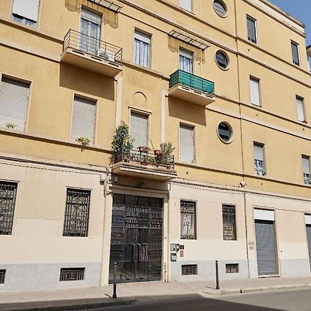 Casa Vacanze Sma93 Lägenhet Monza Exteriör bild