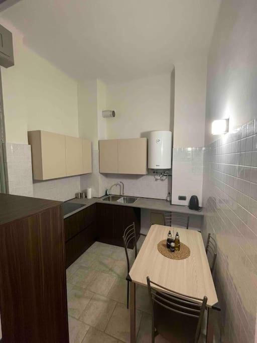 Casa Vacanze Sma93 Lägenhet Monza Exteriör bild